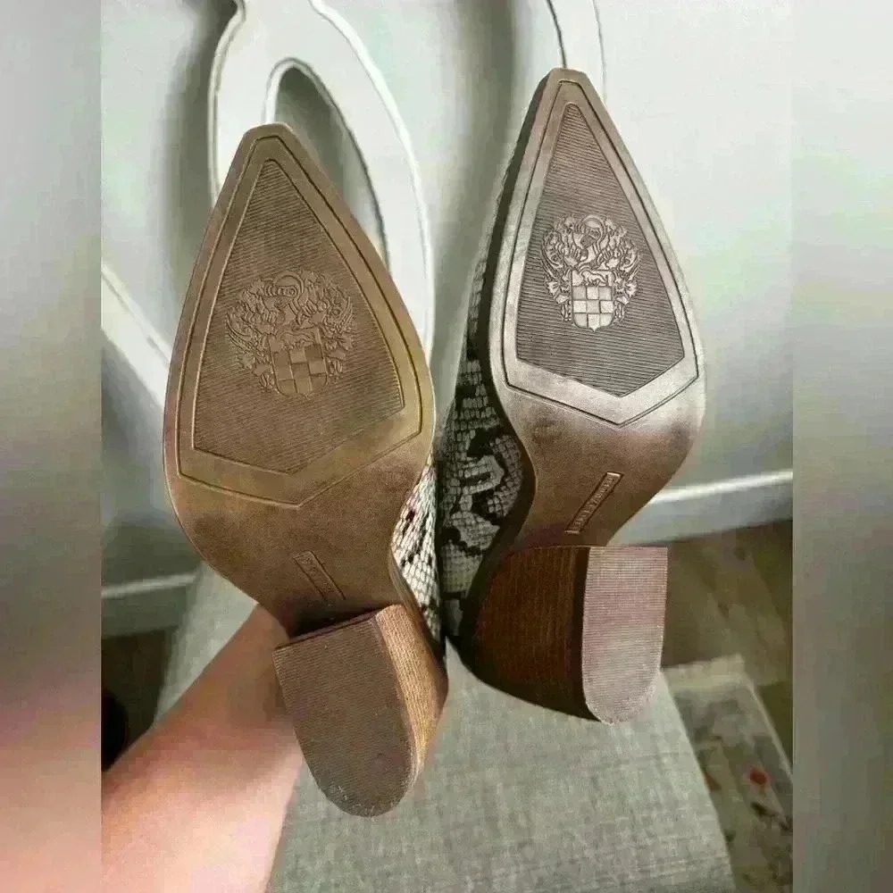 Vince Camuto Ginsel Snake Print Bootie Size 8 - Picture 6 of 10